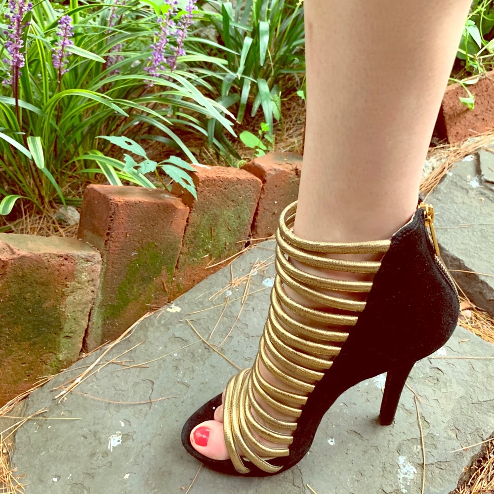 Michael Kors Cameron Gladiator Heels Black / Gold